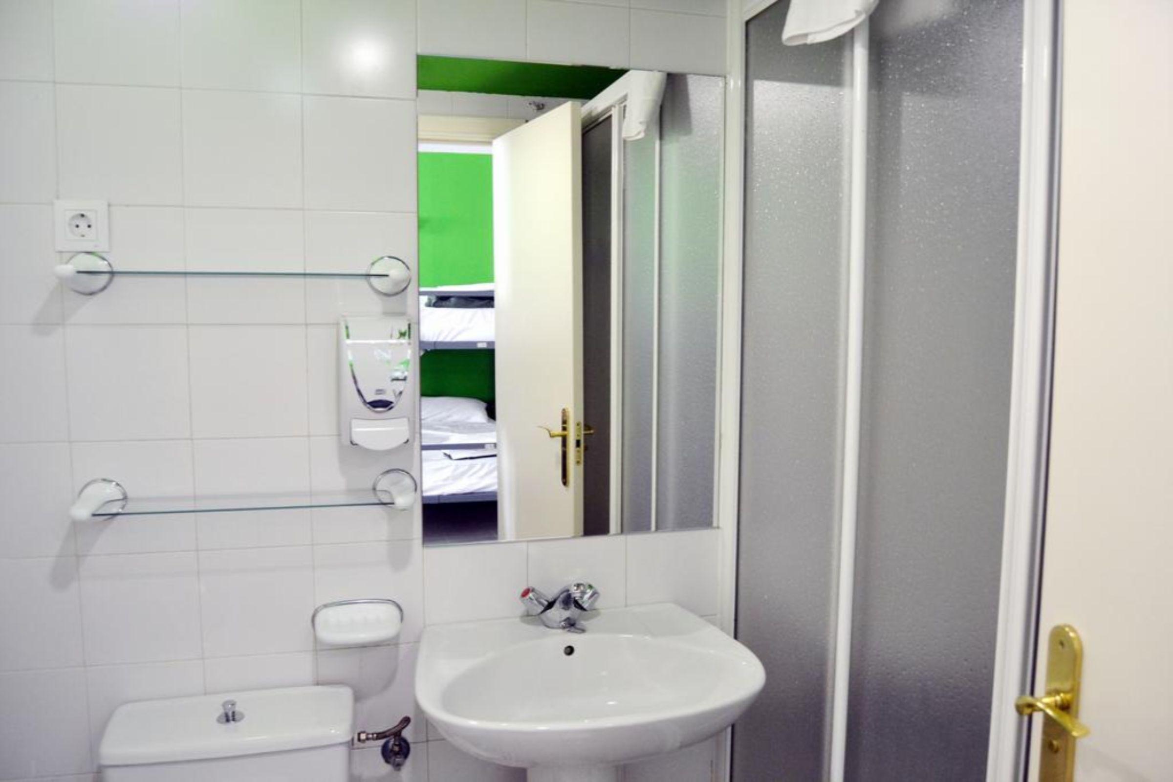 Motion Chueca Hostel Madrid Buitenkant foto